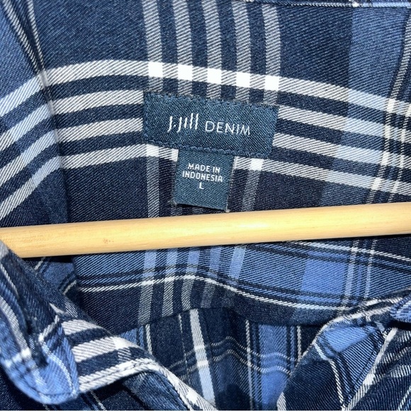 J. Jill Denim Blue Plaid Button Down - Picture 6 of 6